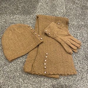 Hat, Scarf & Gloves